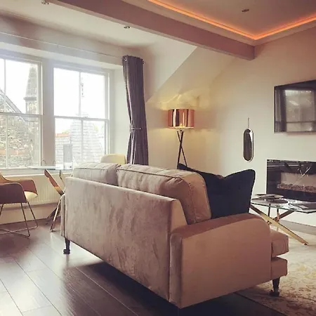 Bijou Boutique Luxury One And Two Bedroom Apartments, Location,parking 아파트 보우네스온윈더미어