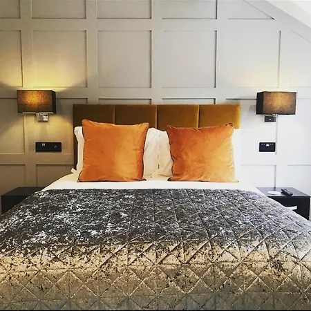 Bijou Boutique Luxury One And Two Bedroom Apartments, Location,parking 아파트 보우네스온윈더미어